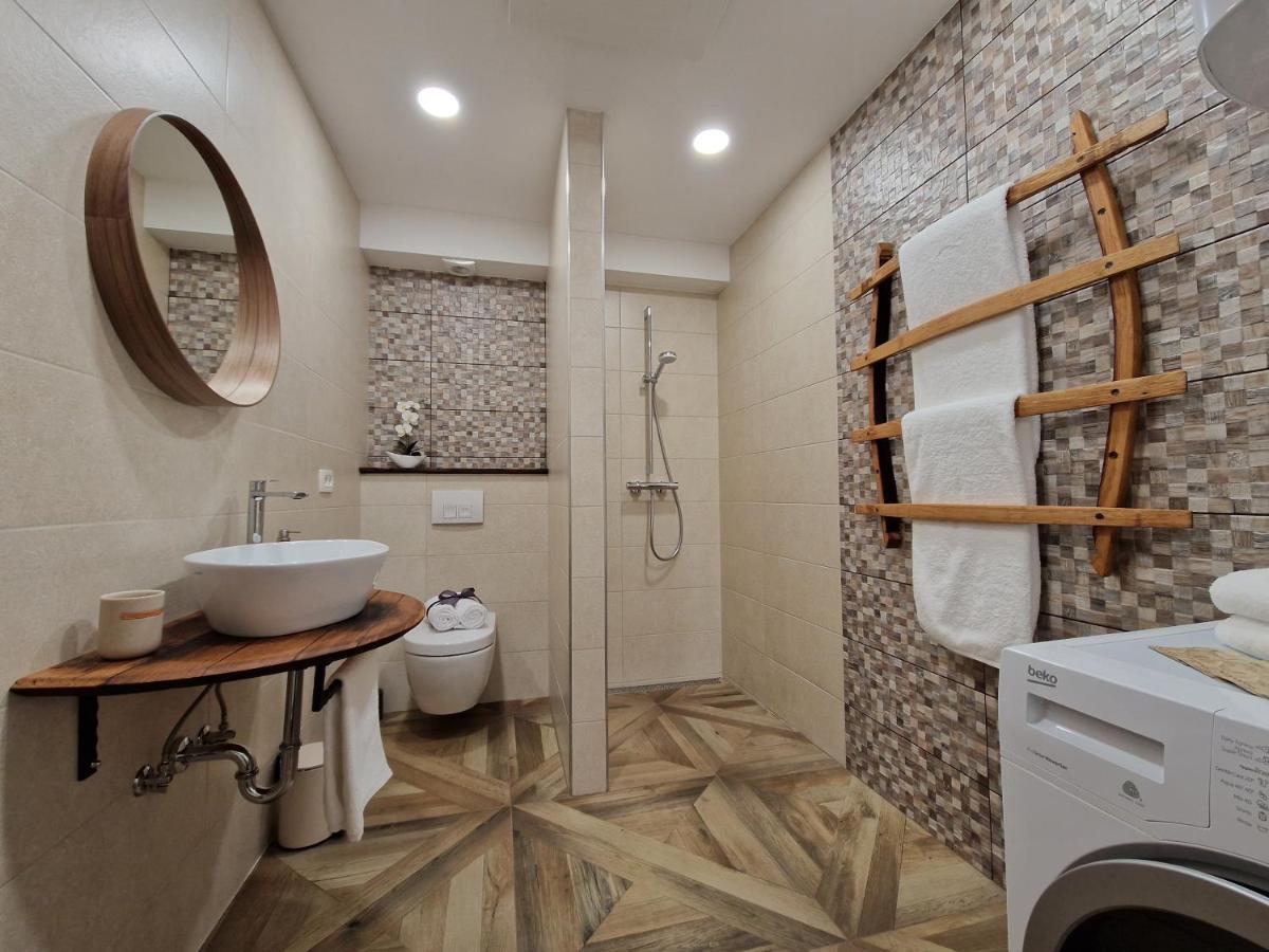 Wine & Apartment Vinales Koper Exterior photo